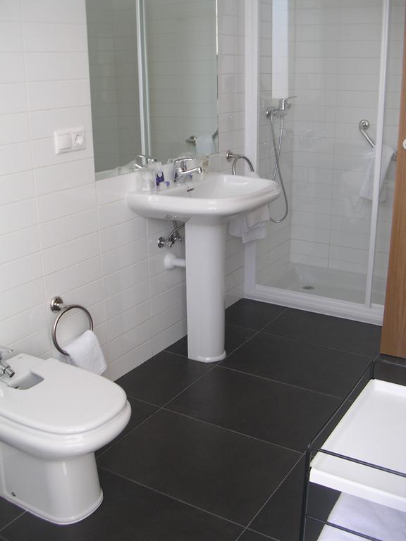 Hotel Balneario Acu�a