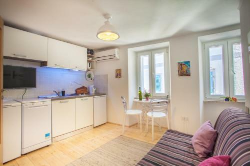 Honey Apartments