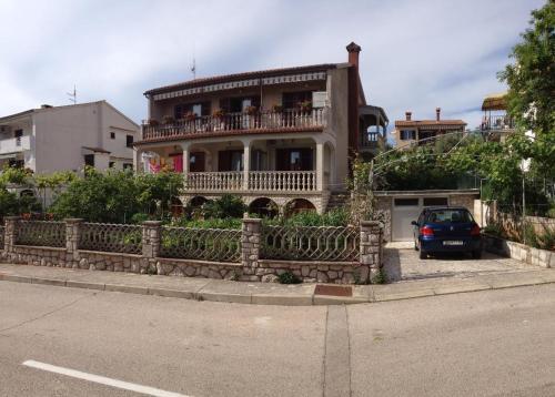 Apartment Cres 16178a