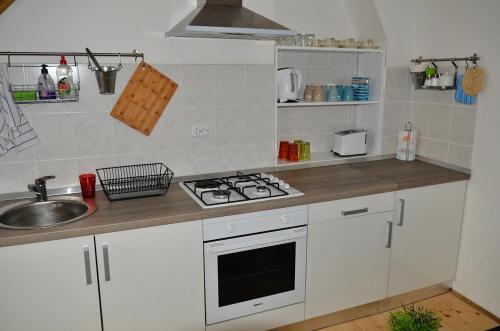 Apartment Cres 13510a