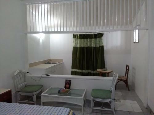 Hostal Bougainvillea Living Spaces
