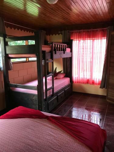 Casa De Campo En La Fortuna De San Carlos