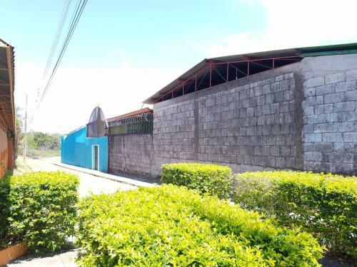 Hostal Mitamon Hostel Airport