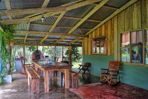 Finca Amistad Cacao Lodge