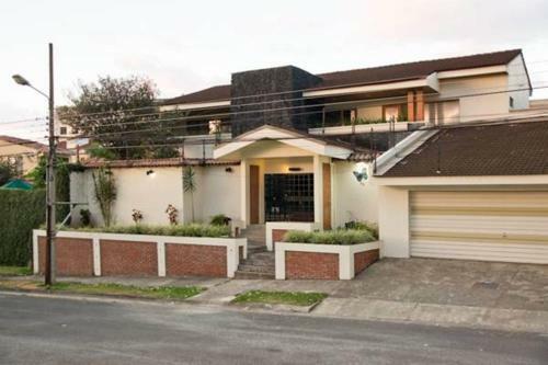 Casa Laurin B&B