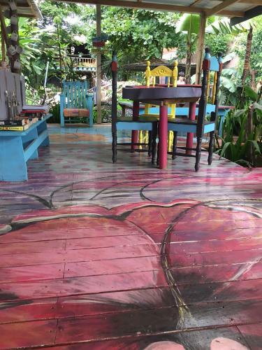 Hostal Wood House Hostel