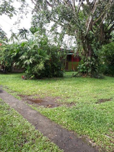 Apartamento Cabinas La Rivera