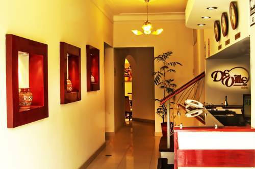 Hotel De Ville Inn