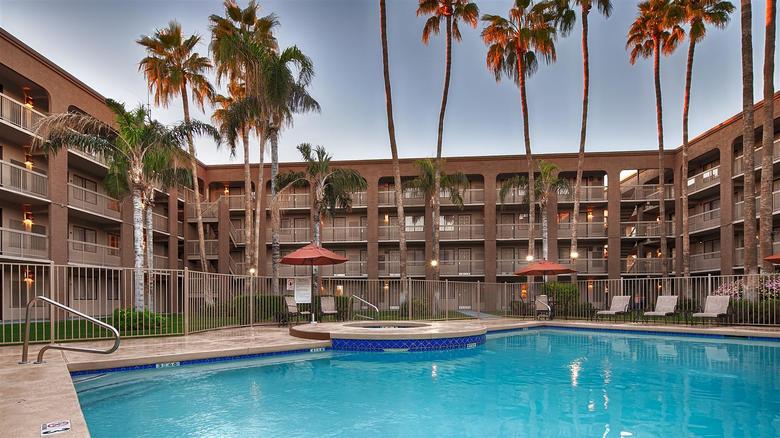 Hotel Scottsdale Thunderbird Suites