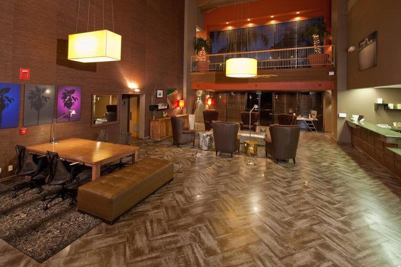 Hotel Scottsdale Thunderbird Suites