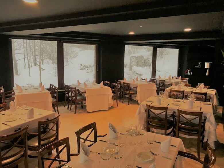 Hotel Aj Niunit