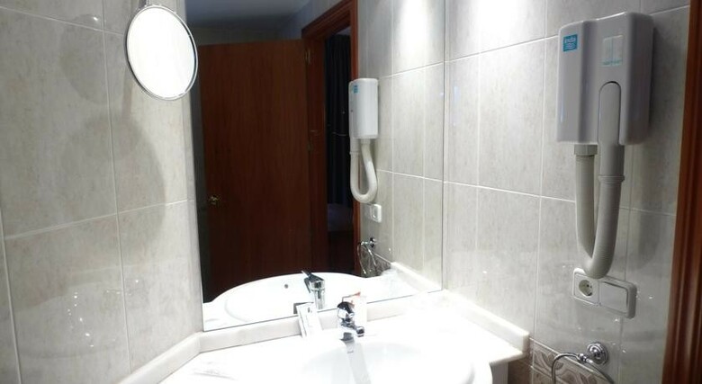 Hotel Aj Niunit