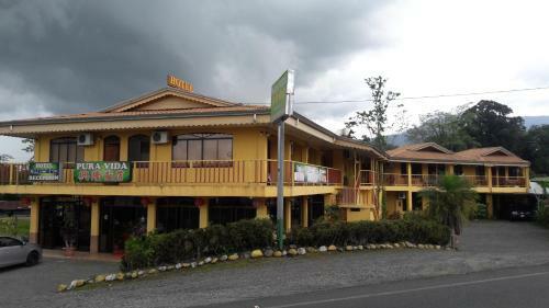 Hotel Pura Vida