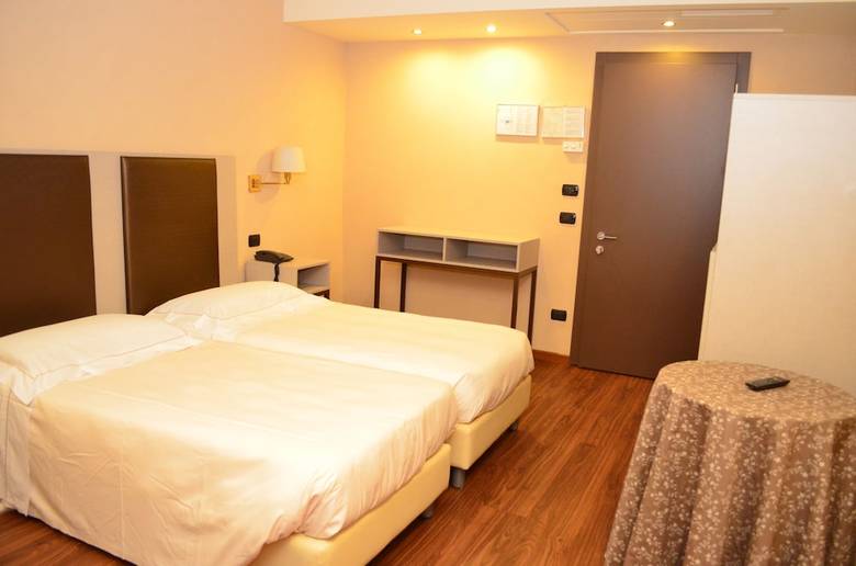 Hotel Tripoli