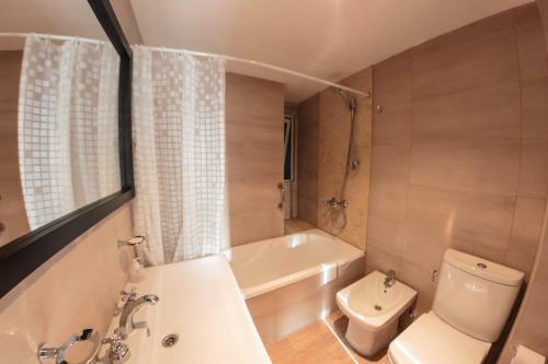 Apartamento Piso Amplio En Zona G�emes