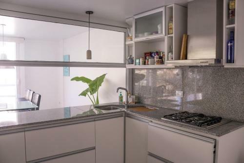 Apartamento Piso Amplio En Zona G�emes