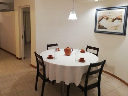Apartamento Av. Col�n 567 - Canela Y Sol