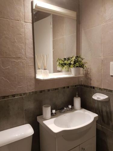 Apartamento Departamento Cerca De Todo En Mendoza