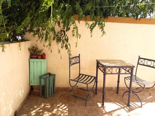 Entre Vino Y Monta�a