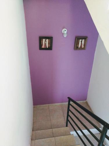Entre Vino Y Monta�a