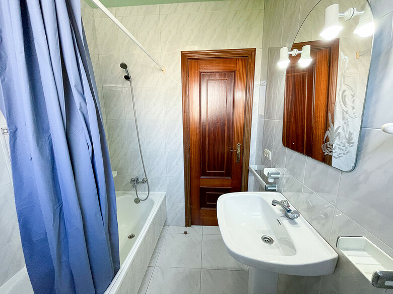 Apartamentos Revo Salinas 3000