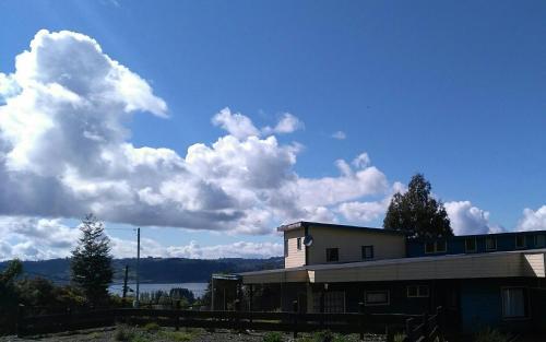 Hostal Montahue De Nerc�n Hostel
