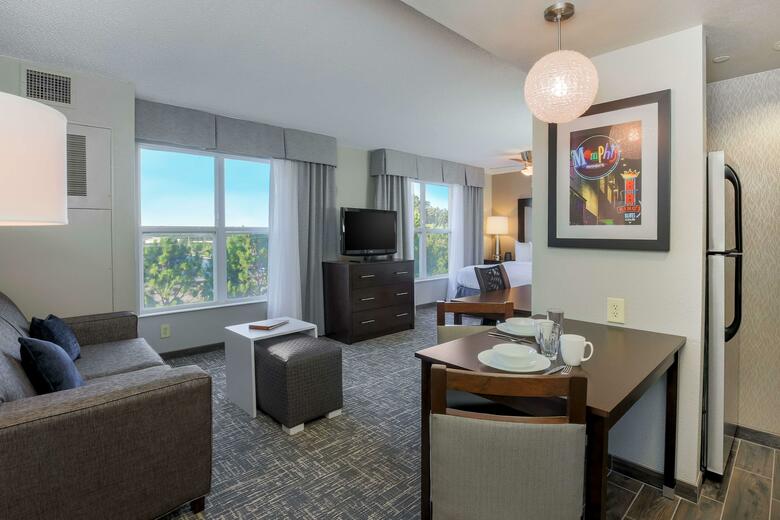 Hotel Homewood Suites By Hilton
