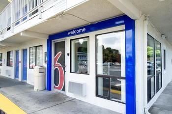 Hotel Motel 6 Seattle Airport