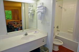 Hotel Motel 6 Seattle Airport