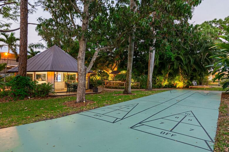 Hotel Fairways Resort