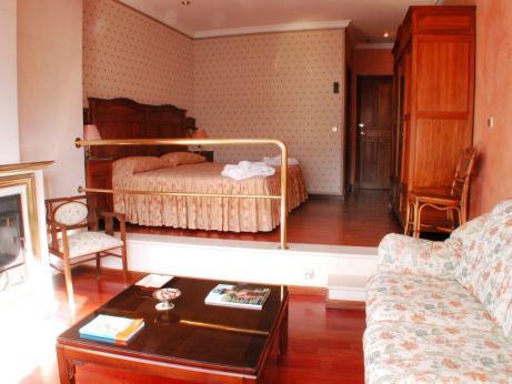 Taberna Del Alabardero Hotel