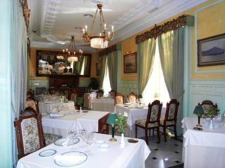 Taberna Del Alabardero Hotel