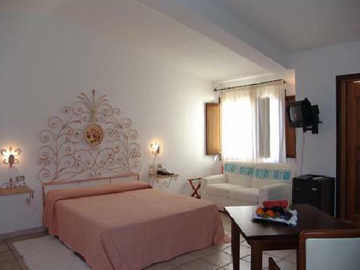 Hotel Airone