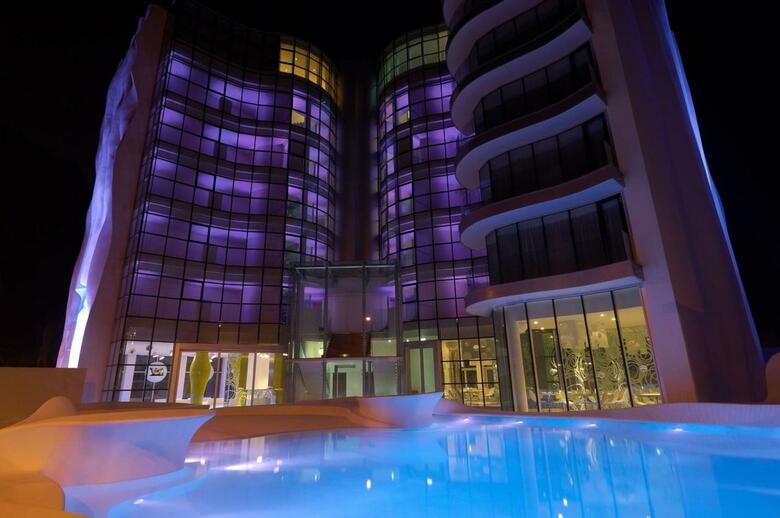 Hotel I-suite