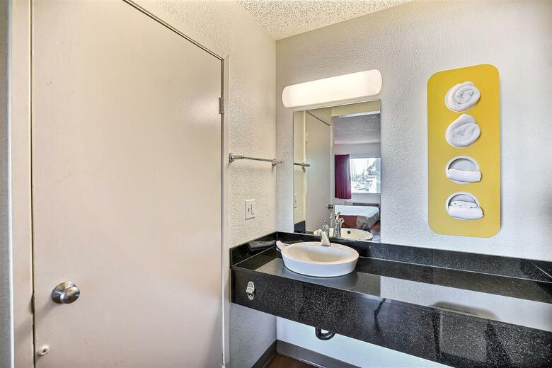 Hotel Motel 6 Oakland - Embarcadero