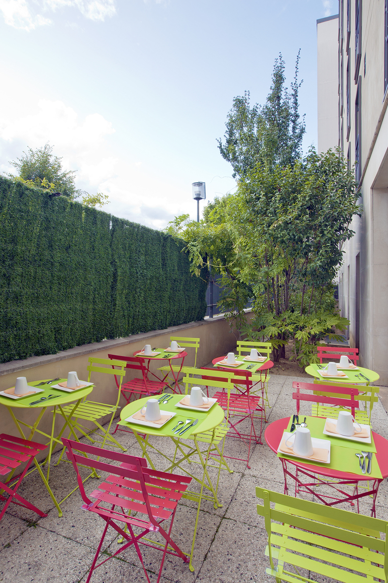 Hotel Residhome Paris Asnieres
