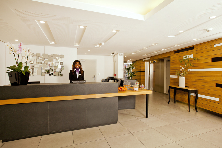 Hotel Residhome Paris Asnieres