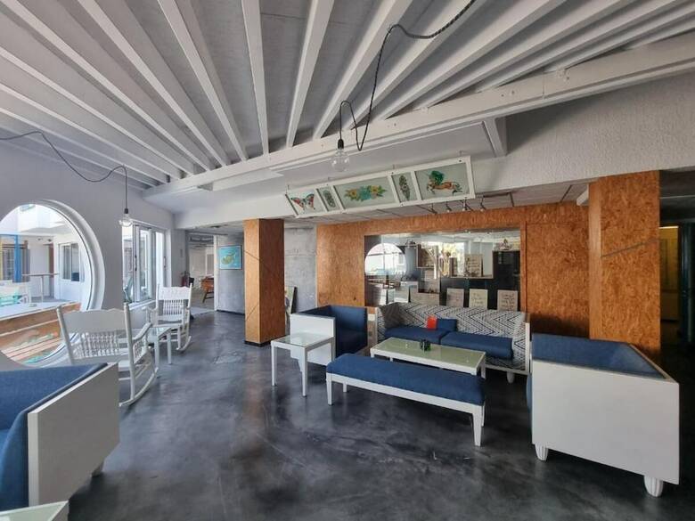 Nereus Hotel