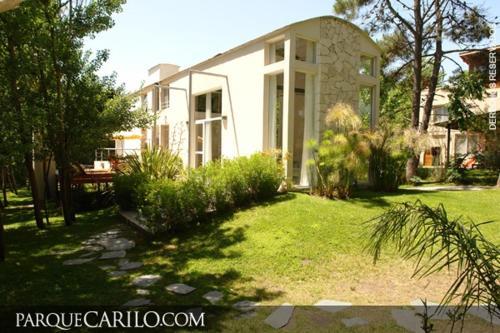 Avestruz Holiday Home