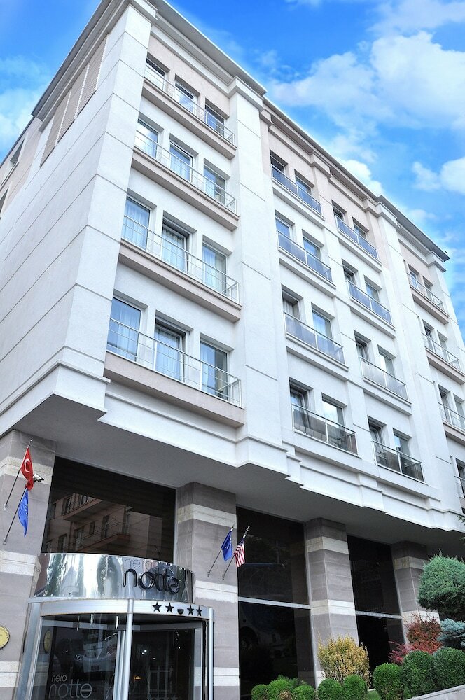 Notte Hotel