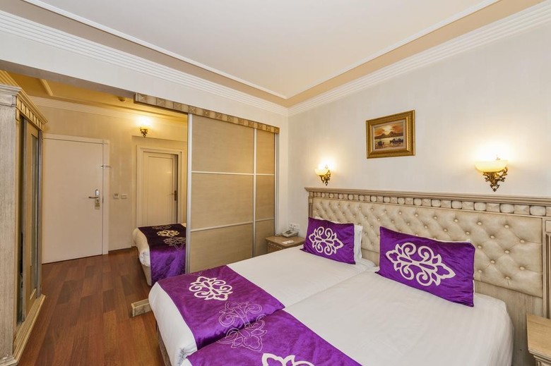 Hotel Istanbul Holiday