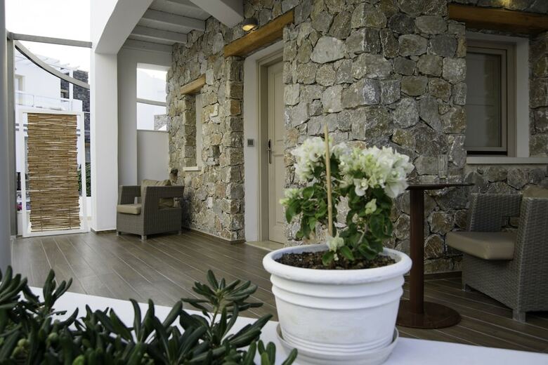La Mer Deluxe Hotel & Spa