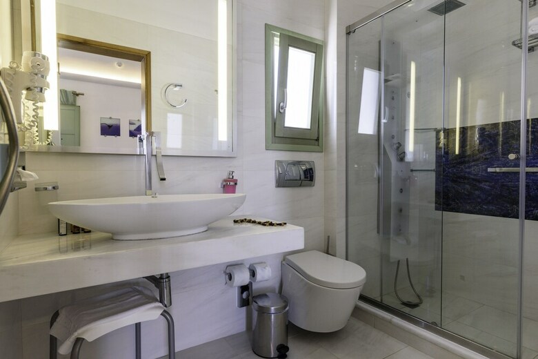 La Mer Deluxe Hotel & Spa