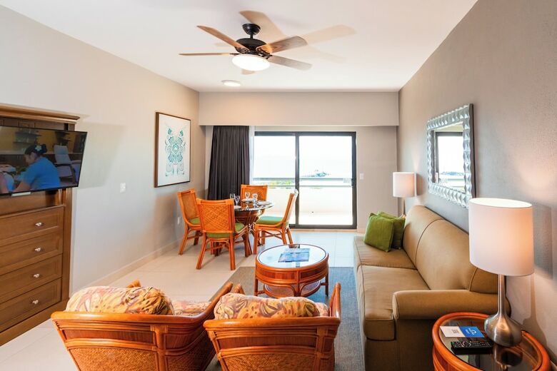 Hotel Paradise Village Beach Resort And Spa