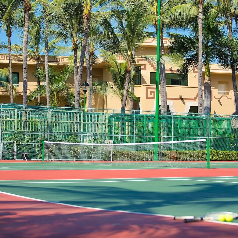 Hotel Paradise Village Beach Resort And Spa