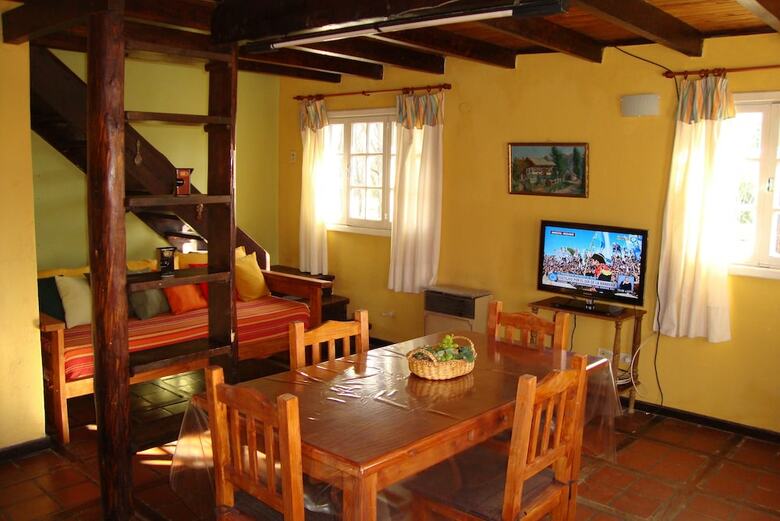 Lodge Caba�as Valle Del Pirque