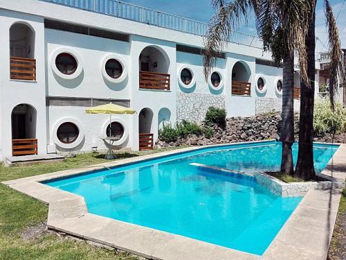 Hostal Del Lago Hotel