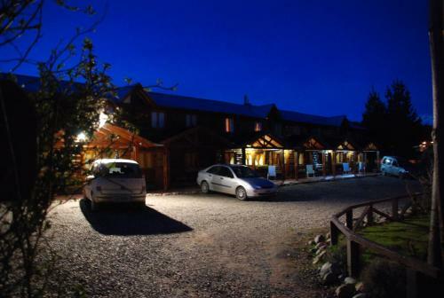 Lodge Caba�as Leo Tours