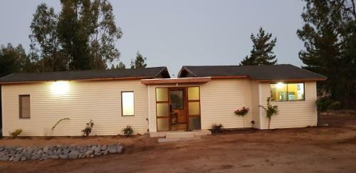 Domos Y Caba�as Algarrobo
