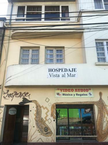 Hostal Hospedaje Vista Al Mar 39